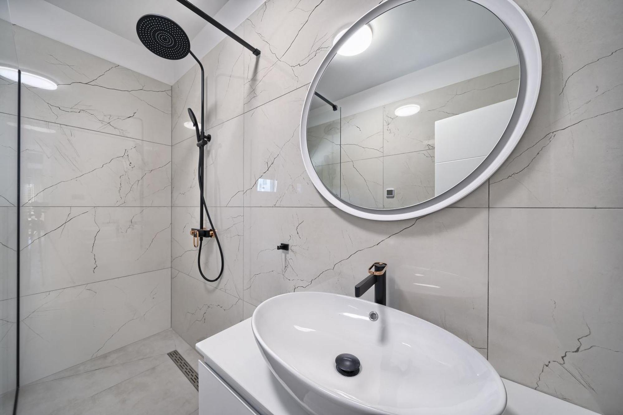 Franc 2 Apartment *